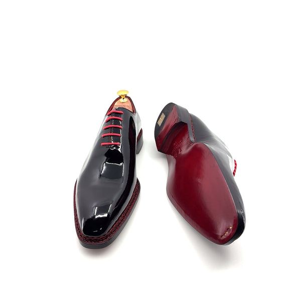 Ugo Vasare Jason Wholecut Patent Calfskin Oxford - Black