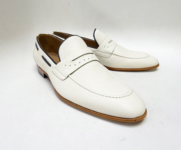 Style: 25190-Bone/Navy