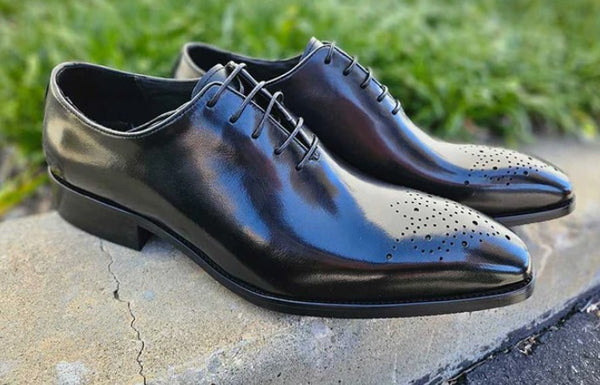 Burnished Calfskin Lace-Up Oxford Black