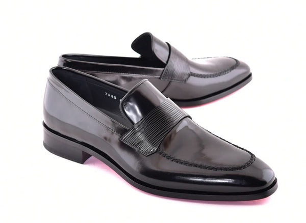 Style: 7425-Black