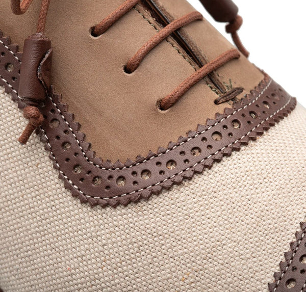 Style: Ayna Tri-Tone Summer Oxford