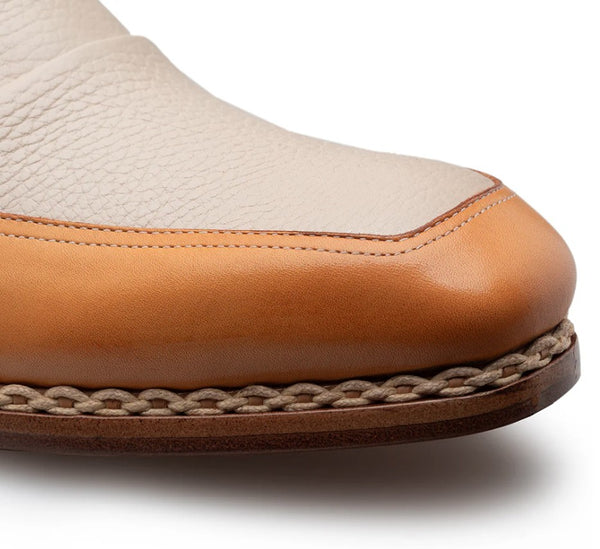 Style: 21590-Camel/Bone