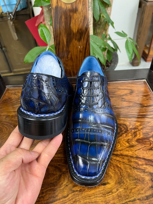 Style: Connoisseur-Blue