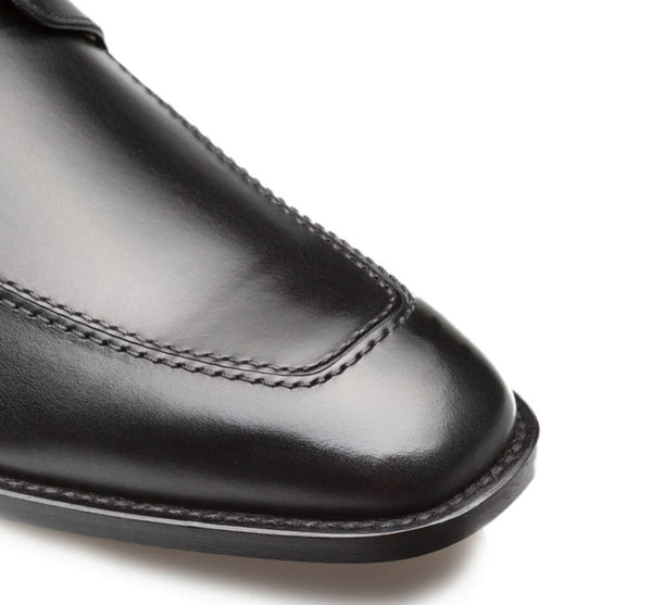 Style: Coventry-Black