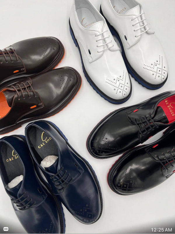 Style: Los Angeles-White/Blue