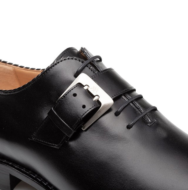 Style: Machado-Black