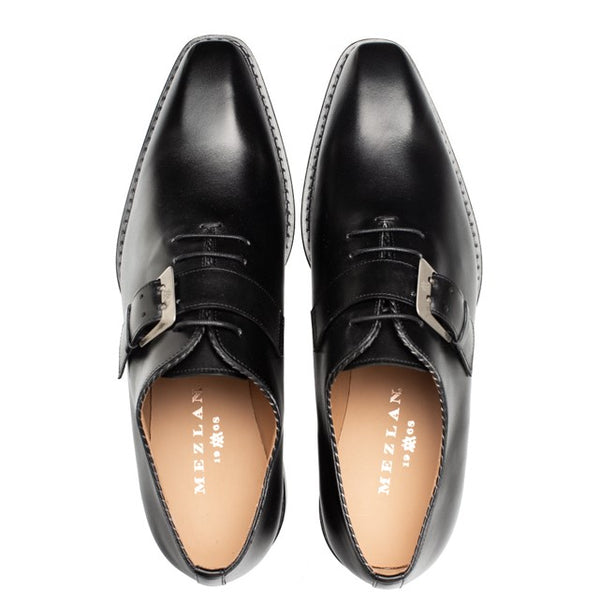 Style: Machado-Black