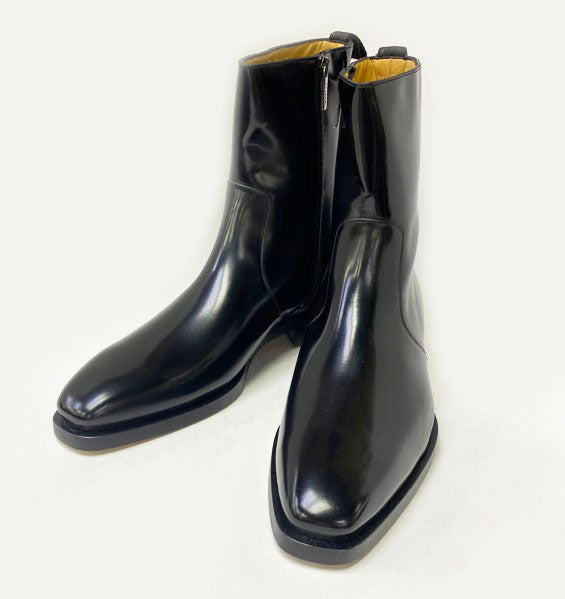 Style: Marquez-Black