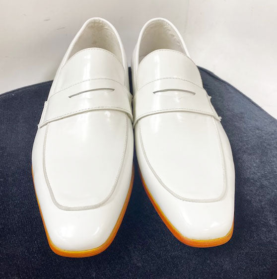 Style: 2240-12P-White