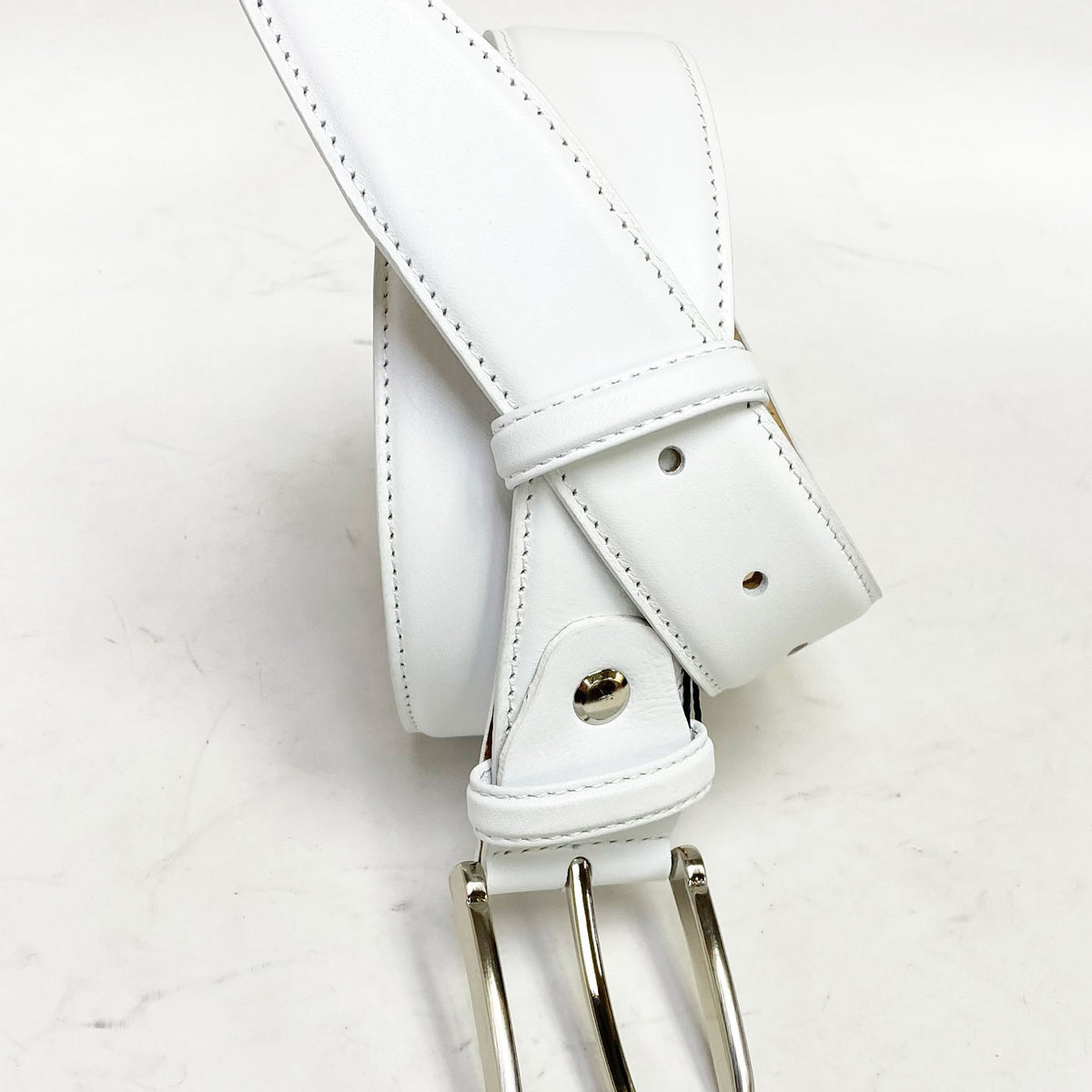 WHITE PATENT LEATHER BELT w/SILVER ACCENTS - NWOT Womens White Leather Western Belt With Rhinestone Buckle  main image 4