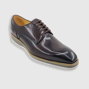 Men's handcrafted lace-up shoes