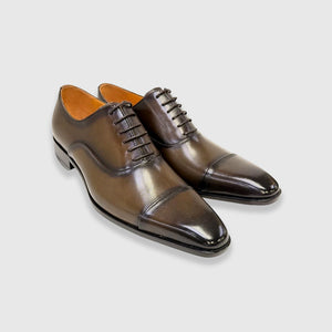 Men's handcrafted lace-up shoes