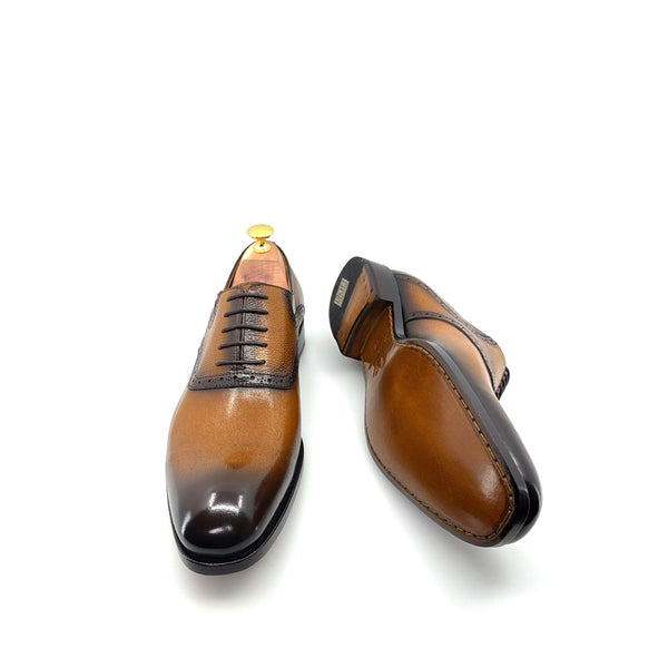Ugo Vasare Leather Lace-Up Oxford - Caramel