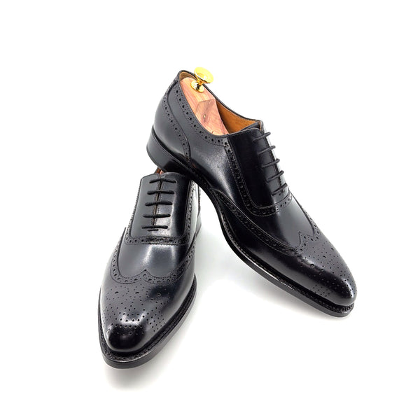 Ugo Vasare Wingtip Calfskin Oxford - Black