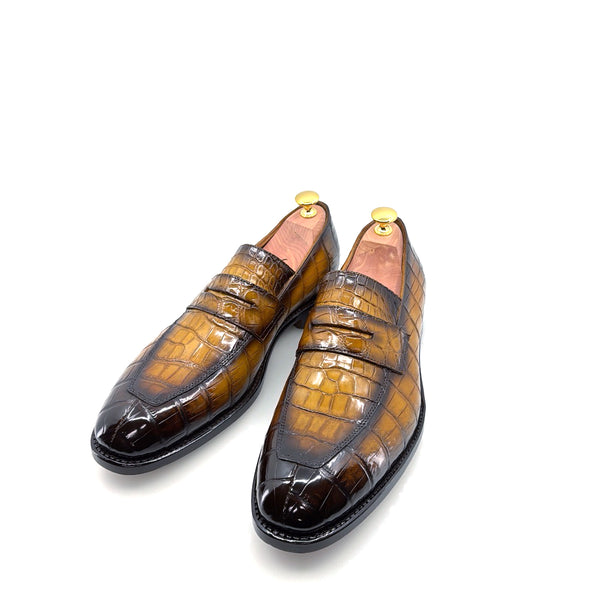 Ugo Vasare Alligator Penny Loafer - Caramel