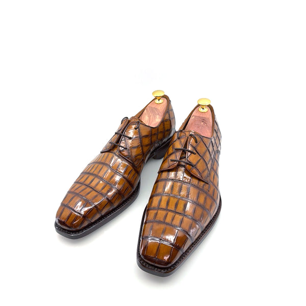 Ugo Vasare Alligator Lace-Up Shoe - Caramel