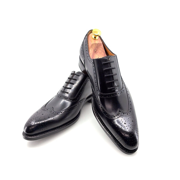 Ugo Vasare Wingtip Calfskin Oxford - Black