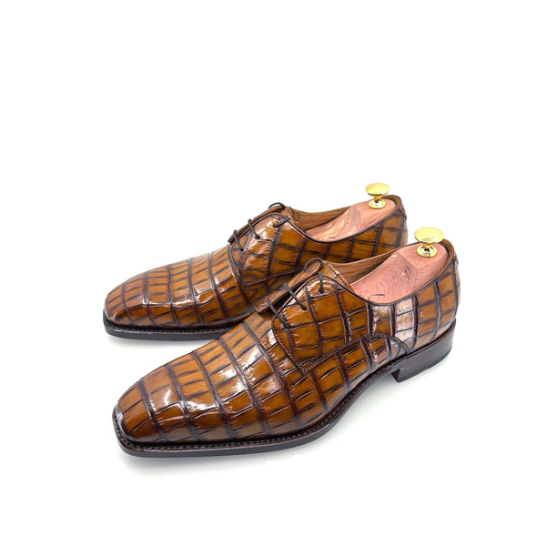 Ugo Vasare Alligator Lace-Up Shoe - Caramel