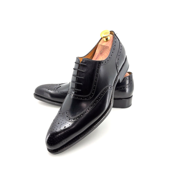 Ugo Vasare Wingtip Calfskin Oxford - Black