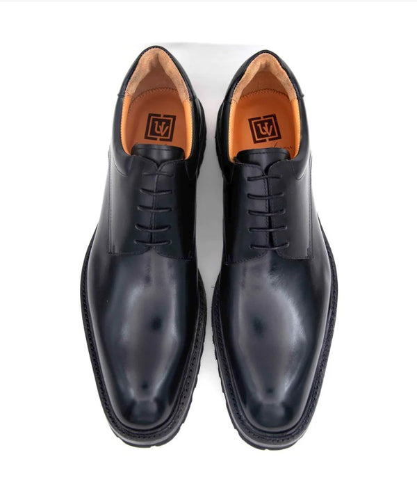 Ugo Vasare "Mason" Oxford-Black