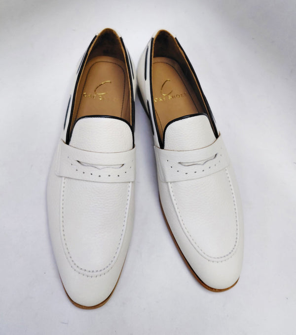 Style: 25190-Bone/Navy