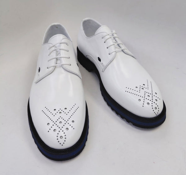 Style: Los Angeles-White/Blue