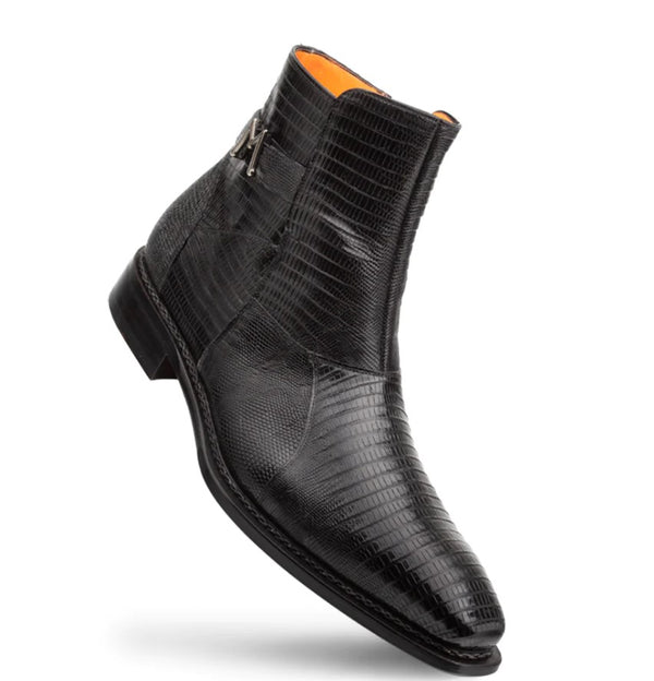 Style: Peninsula-Black