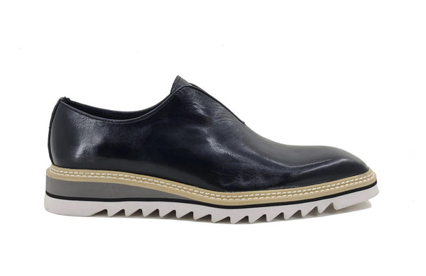 Style: 550-08-Black