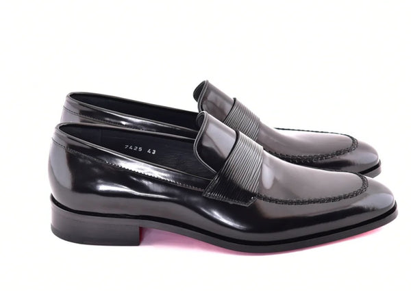 Style: 7425-Black