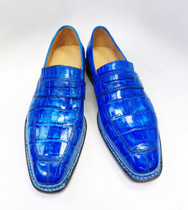 Style: Carolina-Blue