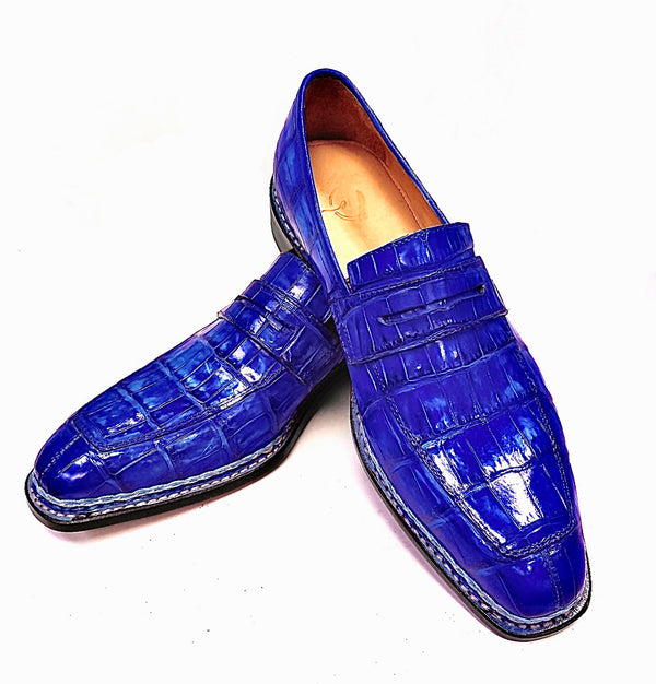 Style: Carolina-Blue