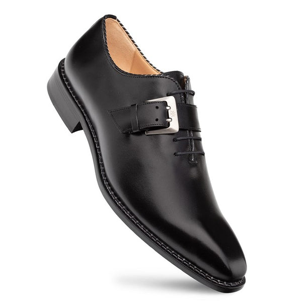 Style: Machado-Black