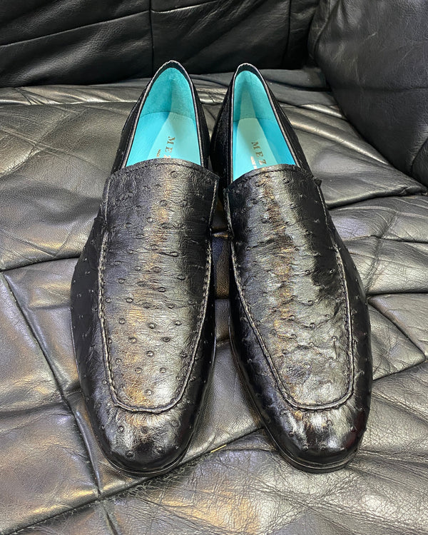 Style: Menor-Black