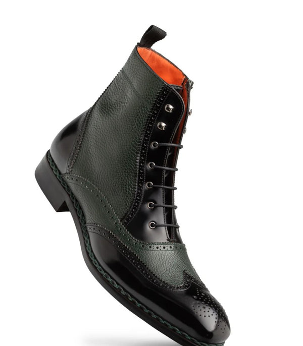 Style: 21688-Black/Forest
