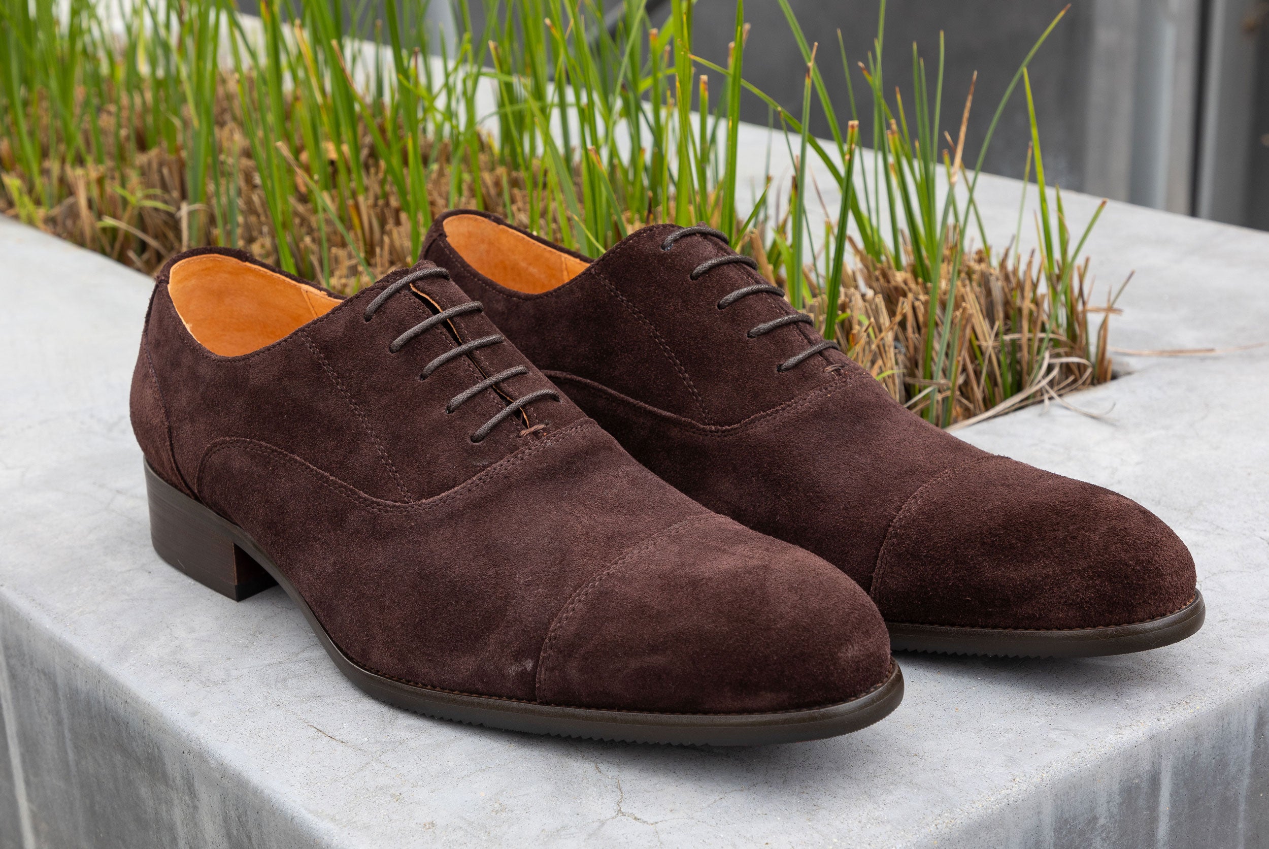 Suede Lace-Up Oxford Chocolate 7.5 C&E Men's Shoes