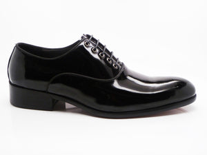Patent Leather Lace-Up Oxford Black