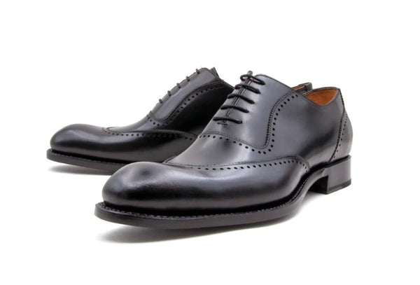 Style: Charlton-Black